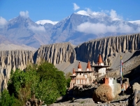 Upper Mustang Tour with Guide in Himalaya