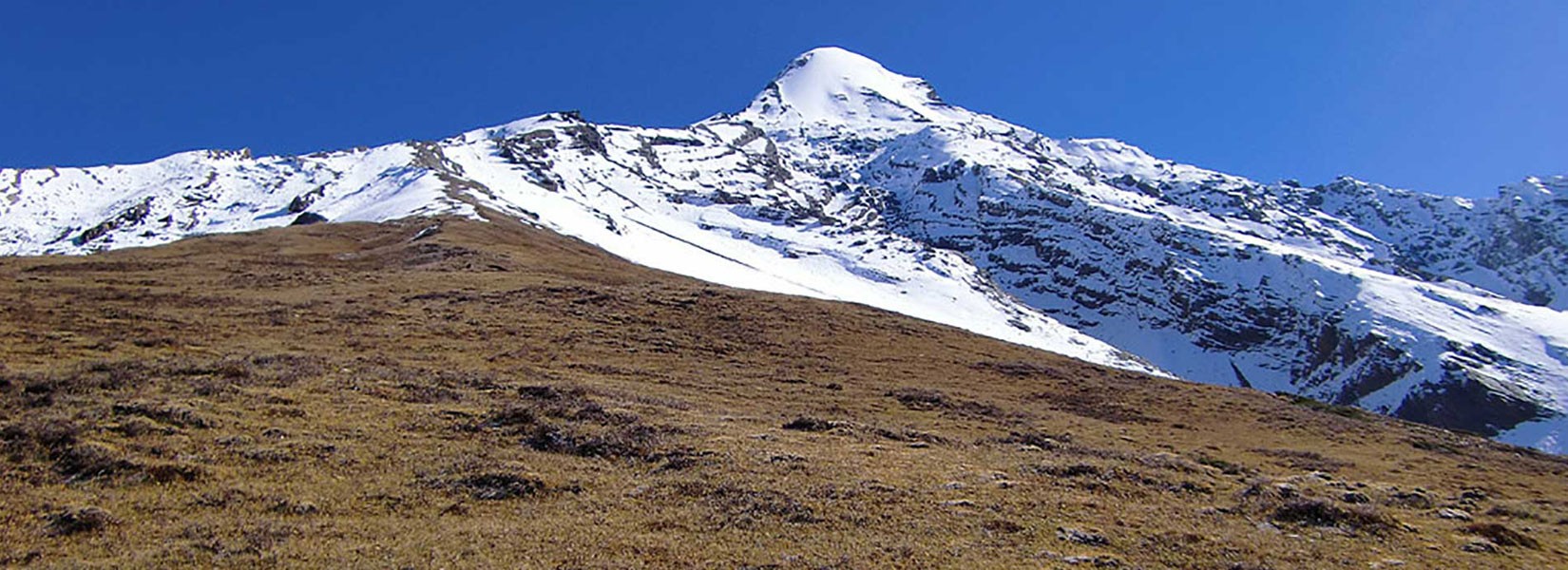 Pisang Peak Climbing